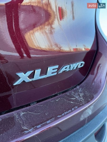 Внедорожник / Кроссовер Toyota Highlander 2016 в Киеве