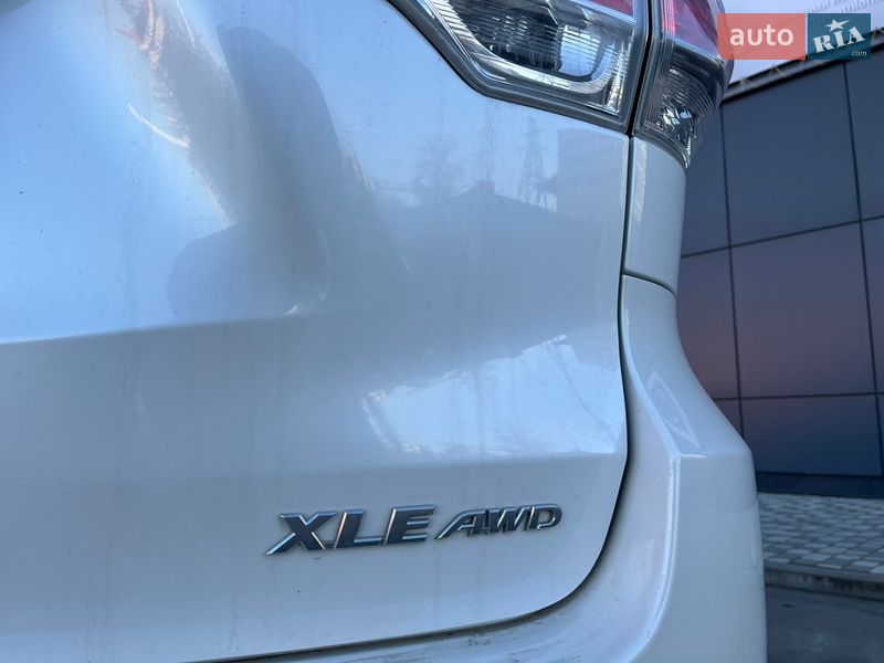 Внедорожник / Кроссовер Toyota Highlander 2014 в Киеве