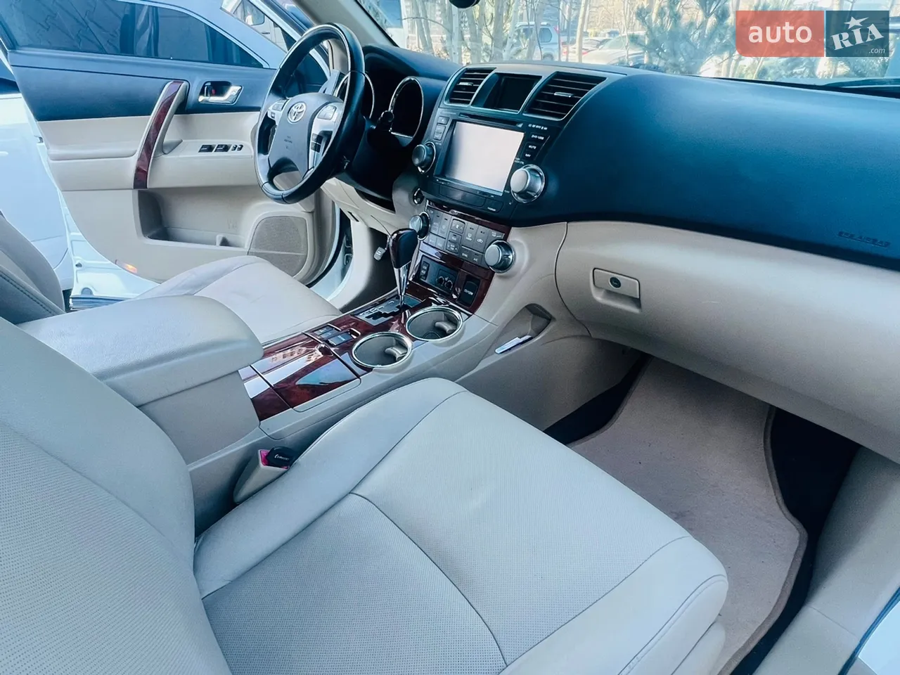 2011 Toyota Highlander - мініатюра 21
