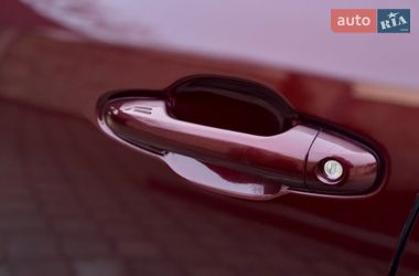 Позашляховик / Кросовер Toyota Highlander 2014 в Одесі