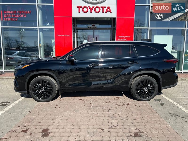 Внедорожник / Кроссовер Toyota Highlander 2024 в Виннице