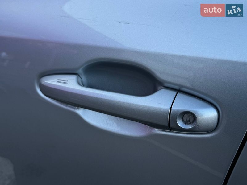 Позашляховик / Кросовер Toyota Highlander 2018 в Києві фото 11 Позашляховик / Кросовер Toyota Highlander 2018 в Києві