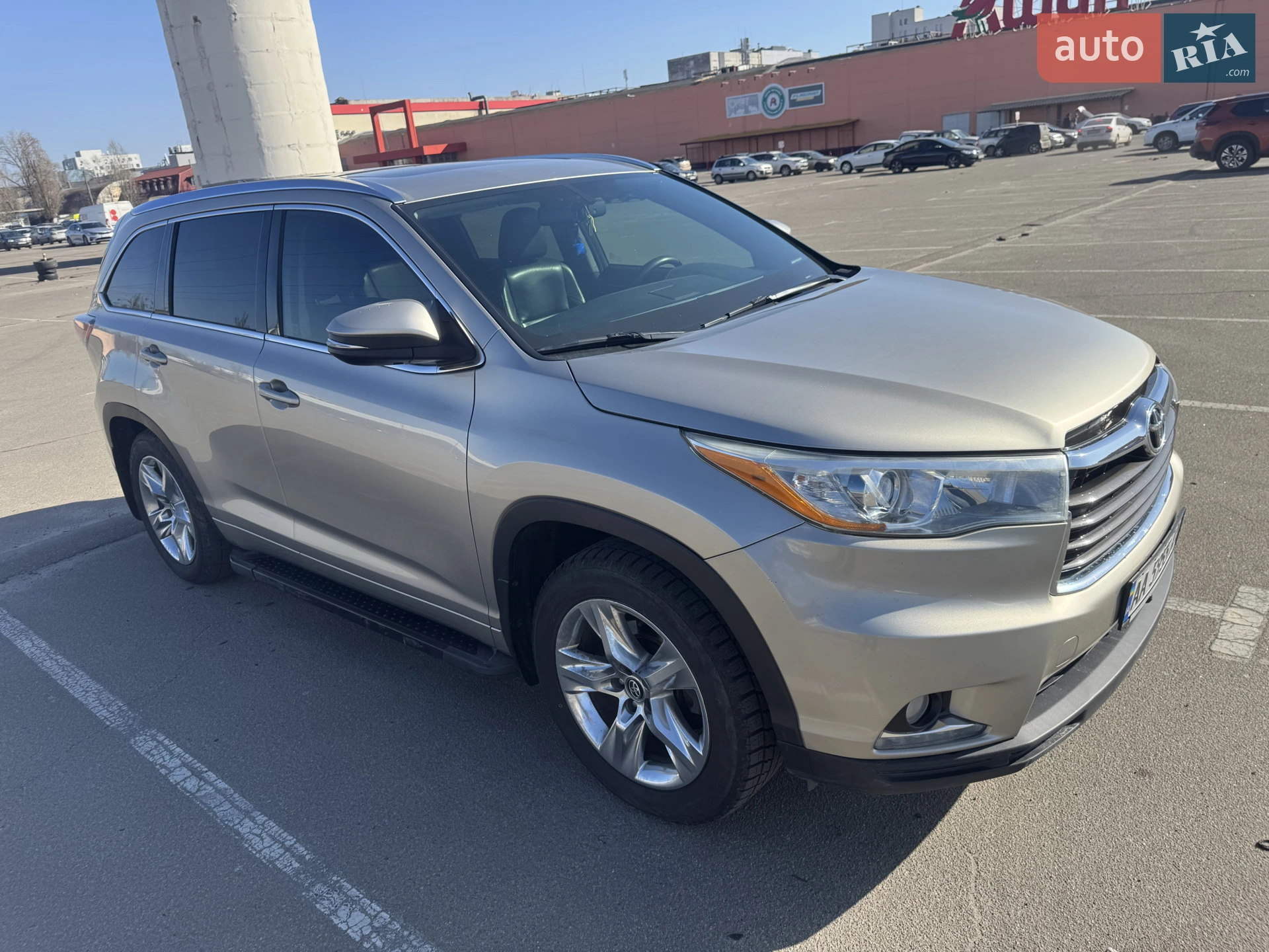 2016 Toyota Highlander - фото 1