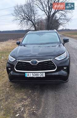 Внедорожник / Кроссовер Toyota Highlander 2020 в Киеве