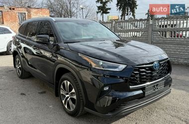 Позашляховик / Кросовер Toyota Highlander 2020 в Тернополі