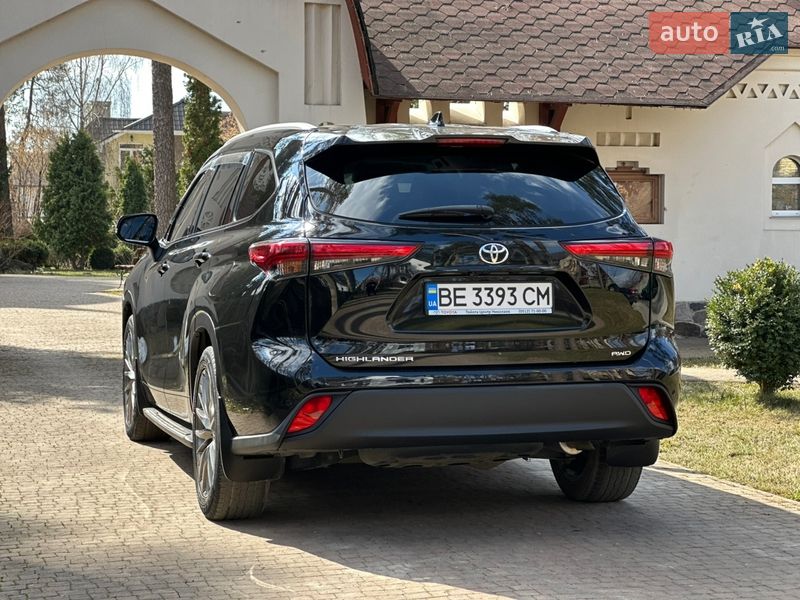 Позашляховик / Кросовер Toyota Highlander 2020 в Києві