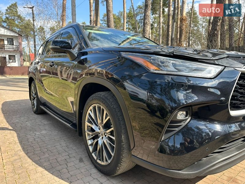 Позашляховик / Кросовер Toyota Highlander 2020 в Києві
