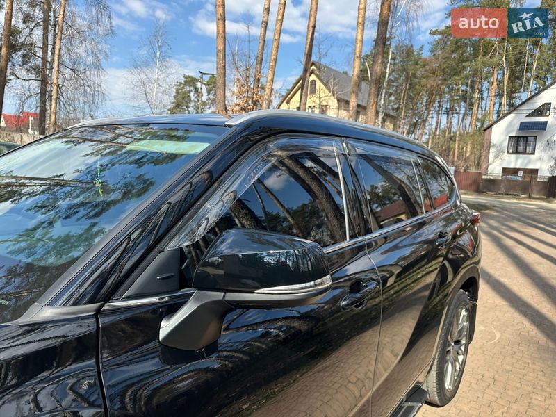 Позашляховик / Кросовер Toyota Highlander 2020 в Києві