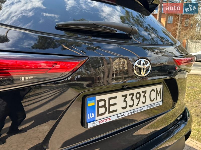 Позашляховик / Кросовер Toyota Highlander 2020 в Києві