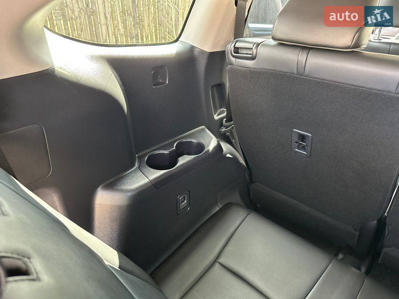 Позашляховик / Кросовер Toyota Highlander 2020 в Києві