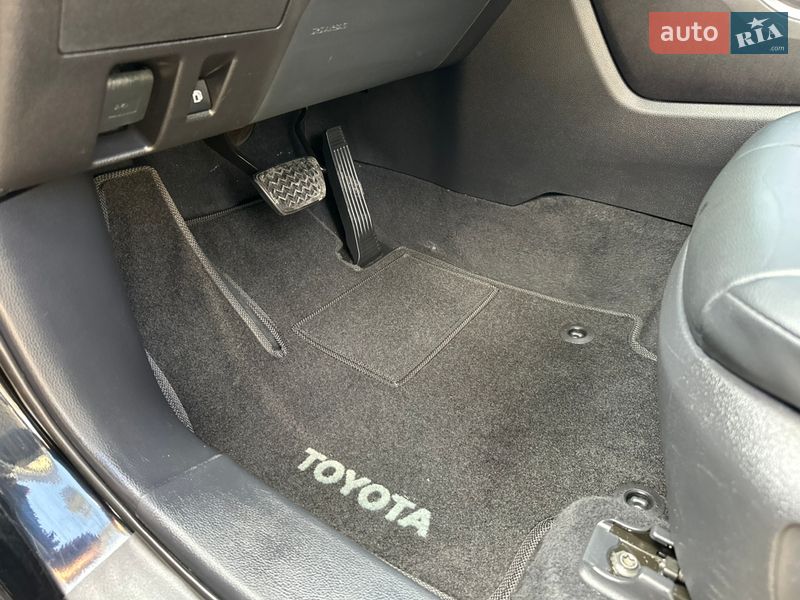 Позашляховик / Кросовер Toyota Highlander 2020 в Києві