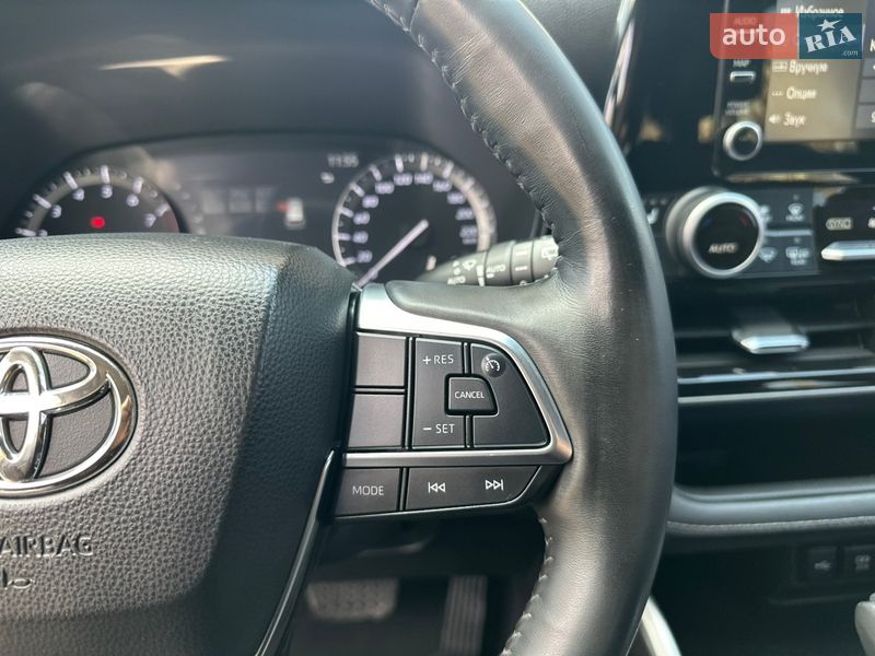 Позашляховик / Кросовер Toyota Highlander 2020 в Києві