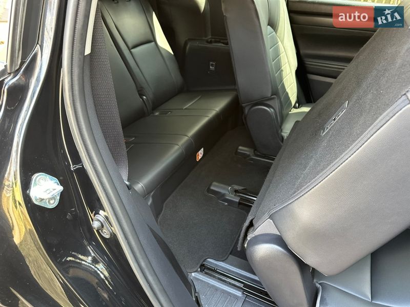 Позашляховик / Кросовер Toyota Highlander 2020 в Києві