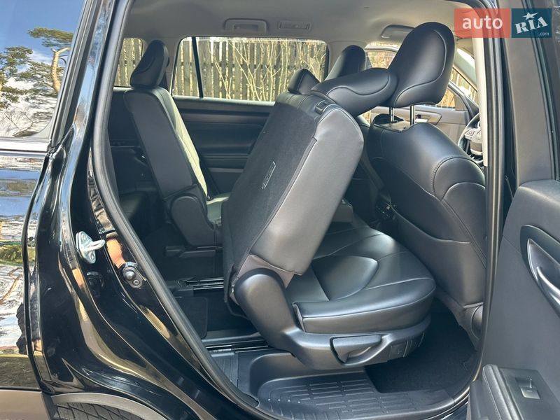 Позашляховик / Кросовер Toyota Highlander 2020 в Києві