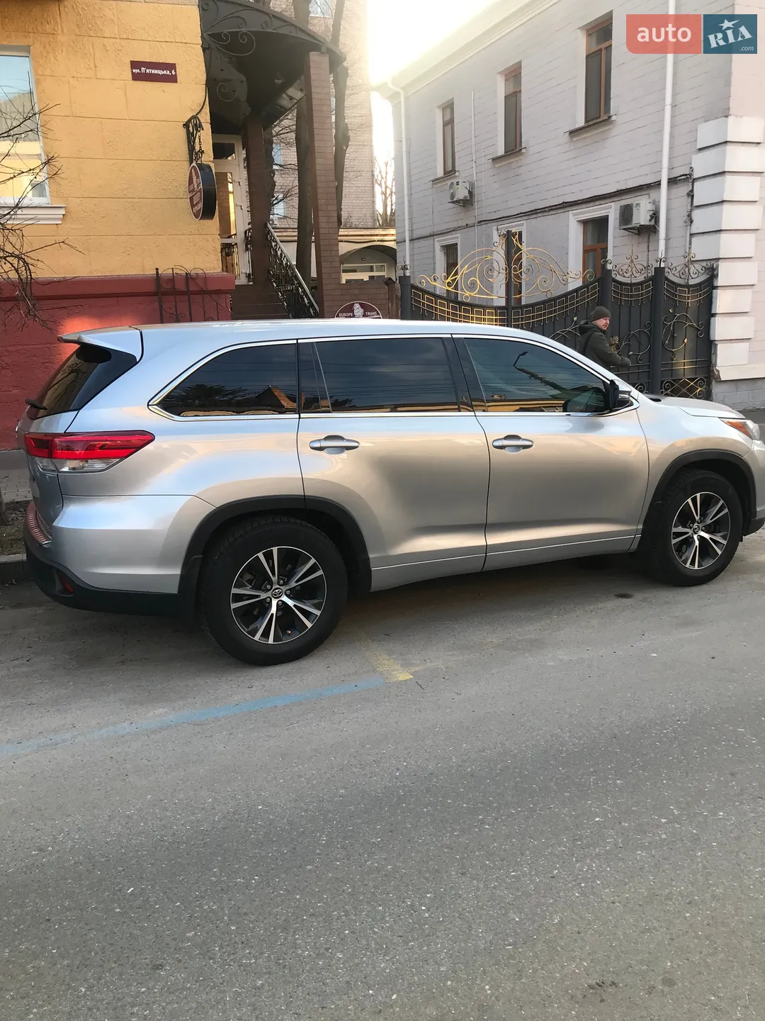 2017 Toyota Highlander - мініатюра 3