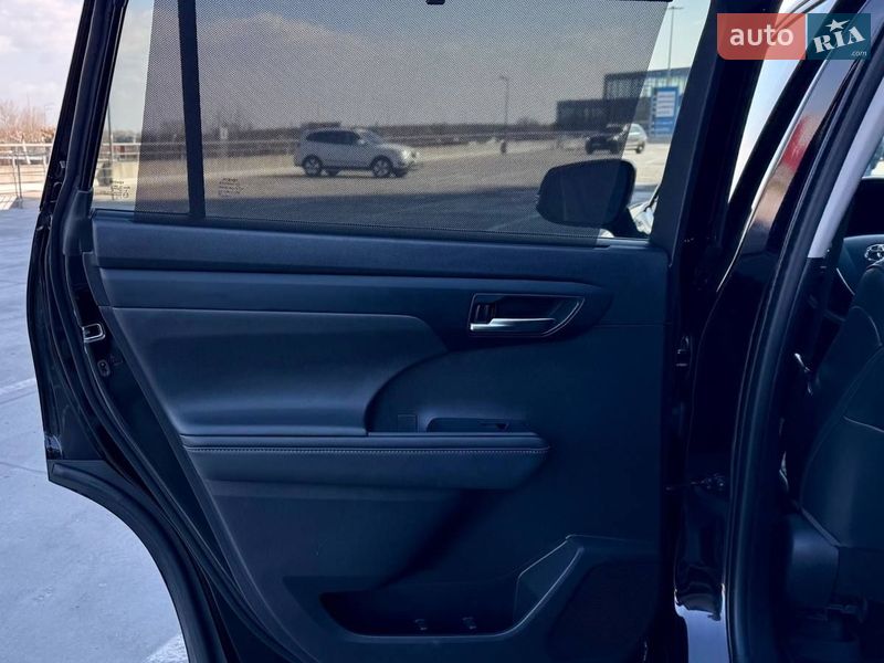 Внедорожник / Кроссовер Toyota Highlander 2020 в Киеве