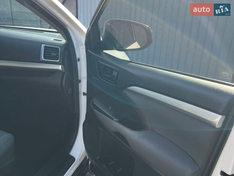 Позашляховик / Кросовер Toyota Highlander 2017 в Ніжині