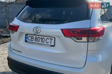 Позашляховик / Кросовер Toyota Highlander 2017 в Ніжині
