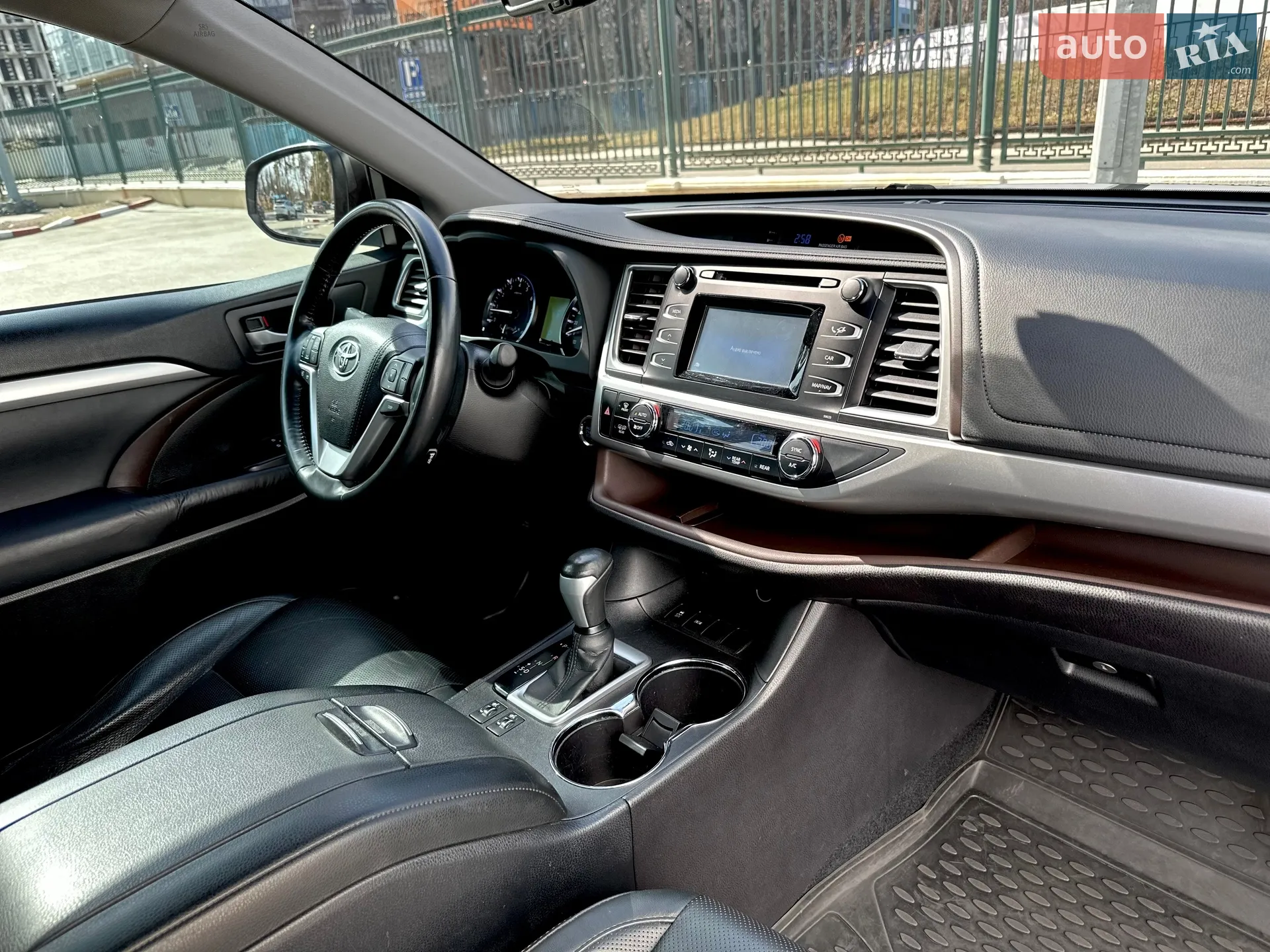 2015 Toyota Highlander - мініатюра 17