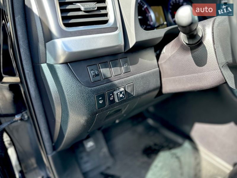 Позашляховик / Кросовер Toyota Highlander 2015 в Харкові