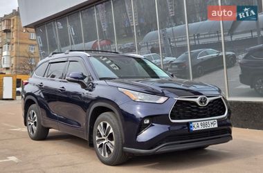 Позашляховик / Кросовер Toyota Highlander 2022 в Києві