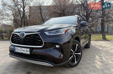 Внедорожник / Кроссовер Toyota Highlander 2021 в Киеве