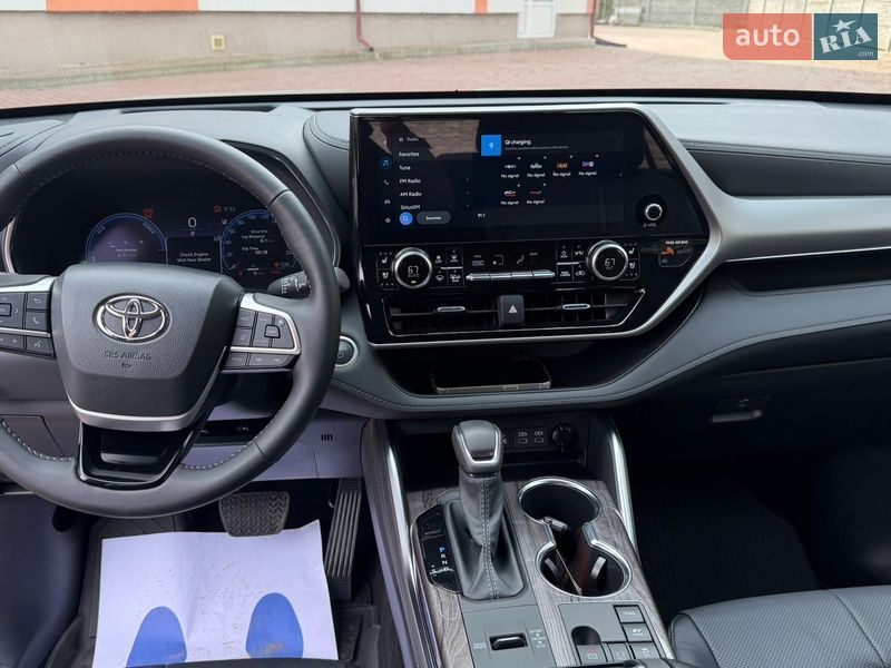 Внедорожник / Кроссовер Toyota Highlander 2025 в Львове