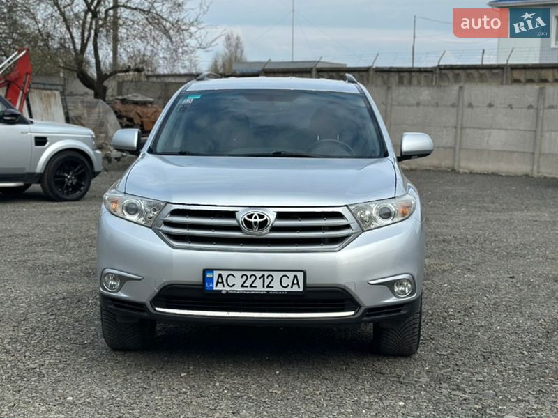Внедорожник / Кроссовер Toyota Highlander 2011 в Луцке