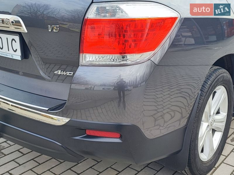 Позашляховик / Кросовер Toyota Highlander 2011 в Кам'янець-Подільському