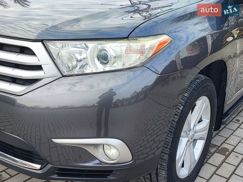 Позашляховик / Кросовер Toyota Highlander 2011 в Кам'янець-Подільському