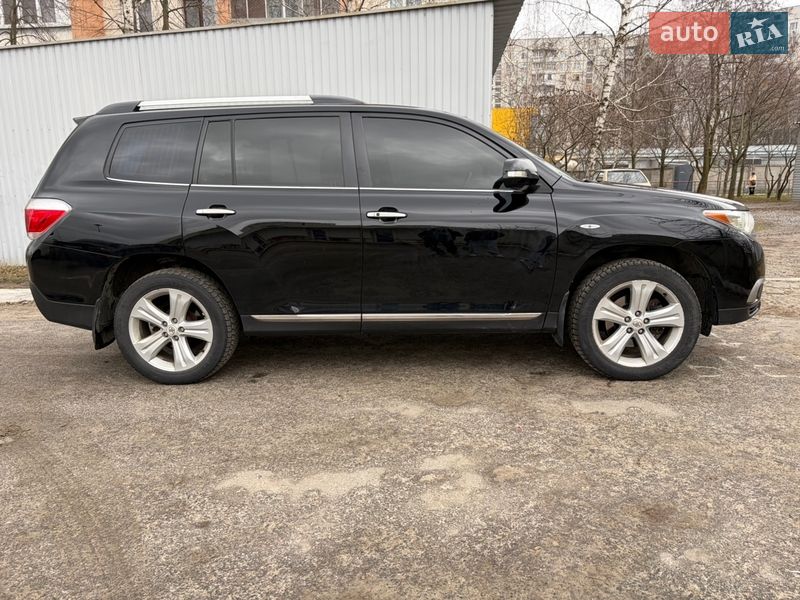 Внедорожник / Кроссовер Toyota Highlander 2012 в Харькове