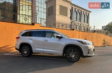 Позашляховик / Кросовер Toyota Highlander 2018 в Одесі