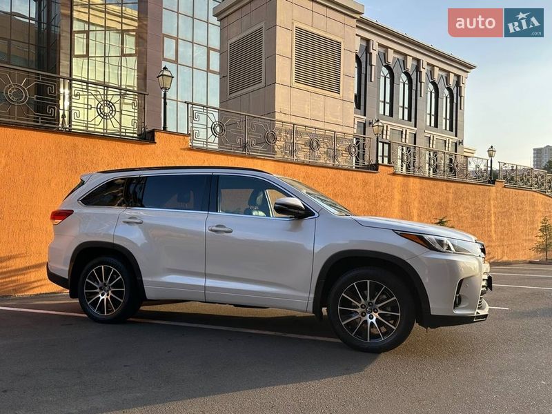 Toyota Highlander 2018
