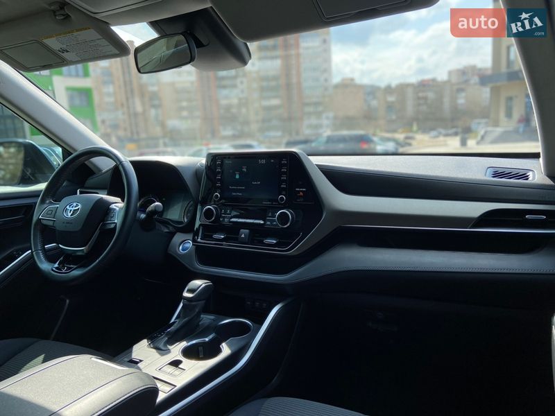 Позашляховик / Кросовер Toyota Highlander 2020 в Тернополі