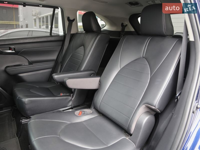 Позашляховик / Кросовер Toyota Highlander 2021 в Києві фото 9 Позашляховик / Кросовер Toyota Highlander 2021 в Києві
