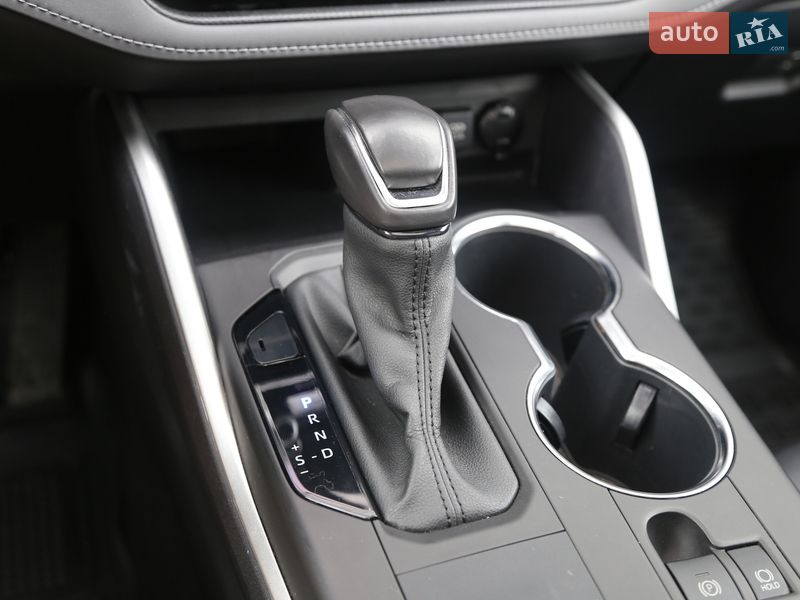 Позашляховик / Кросовер Toyota Highlander 2021 в Києві фото 25 Позашляховик / Кросовер Toyota Highlander 2021 в Києві