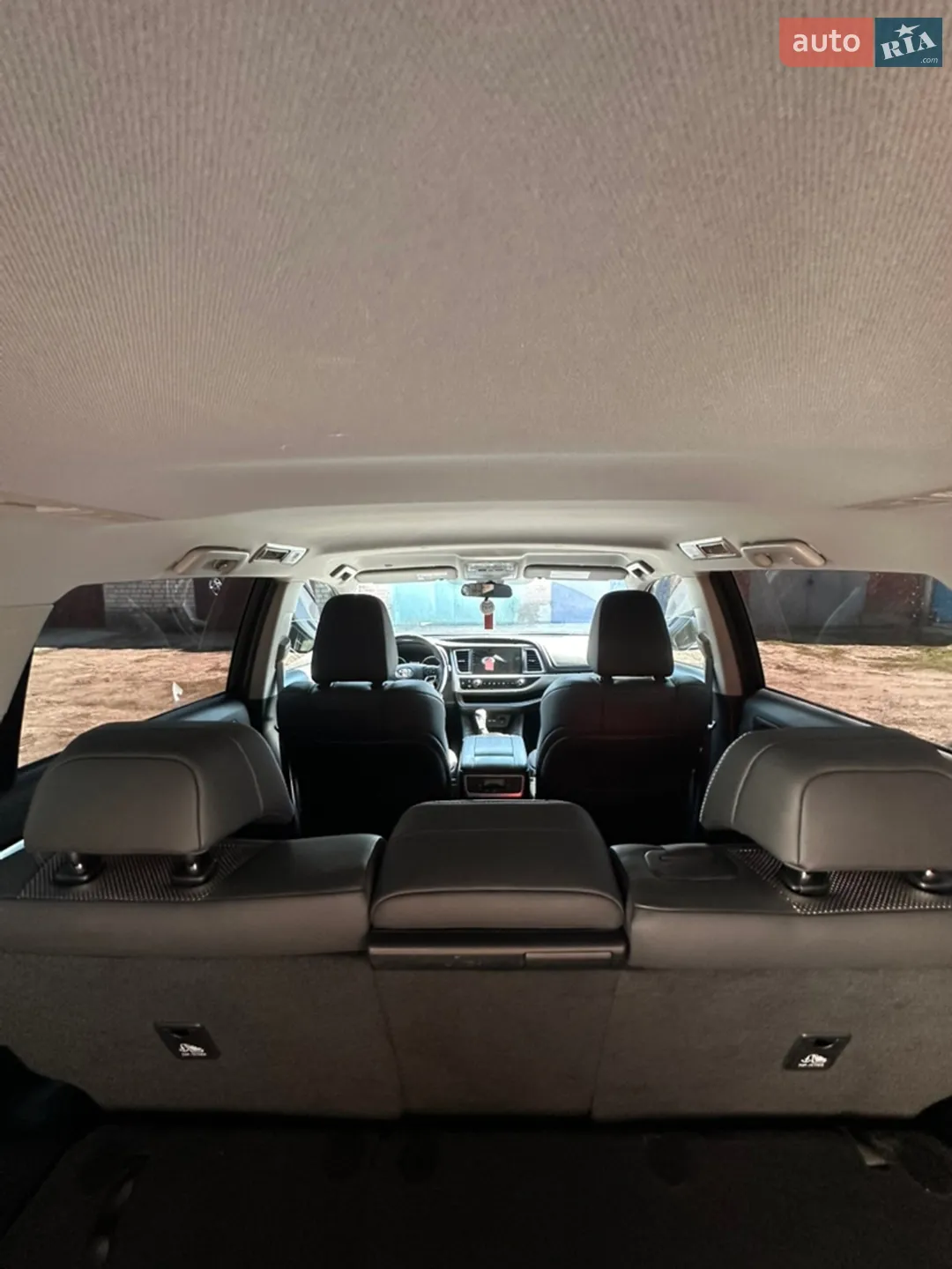 2019 Toyota Highlander - мініатюра 18