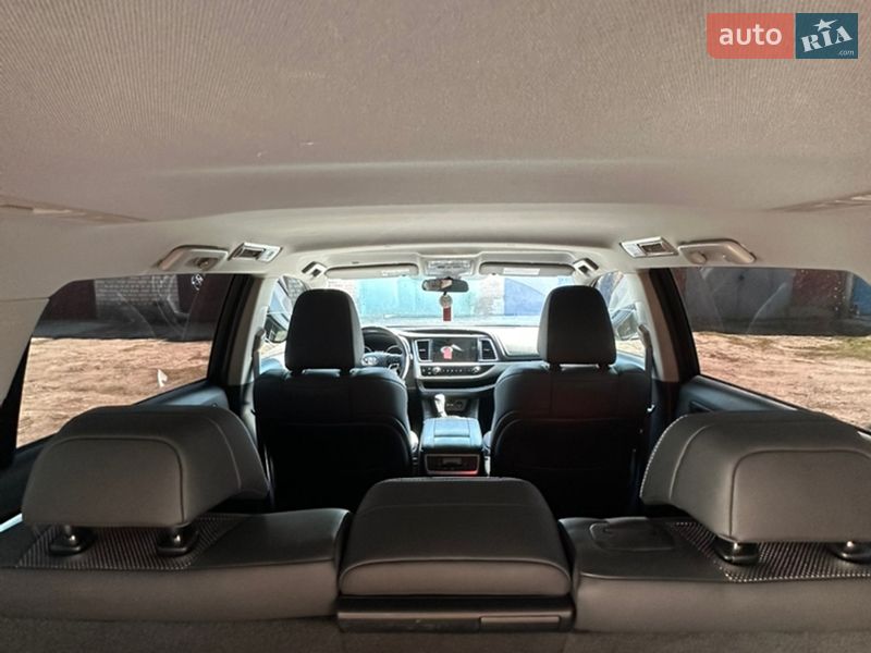 Позашляховик / Кросовер Toyota Highlander 2019 в Харкові