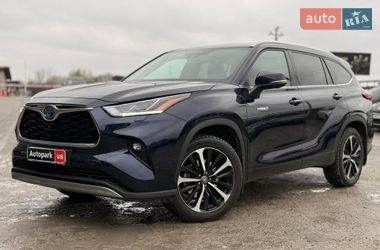 Внедорожник / Кроссовер Toyota Highlander 2021 в Львове