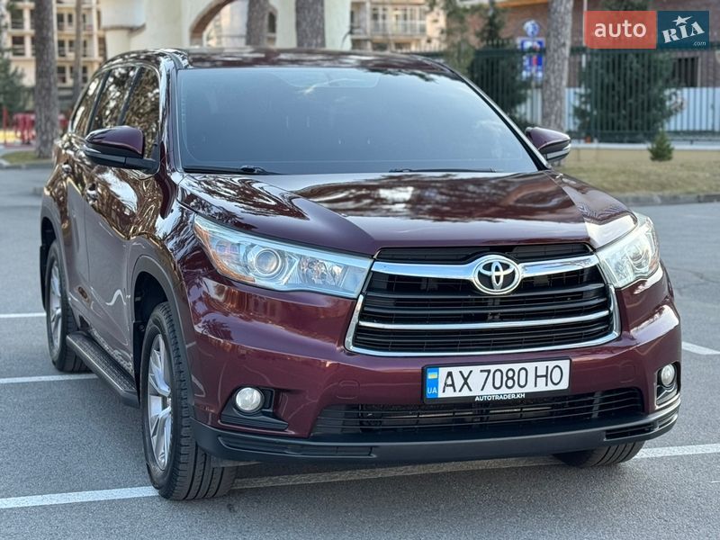 Позашляховик / Кросовер Toyota Highlander 2015 в Києві