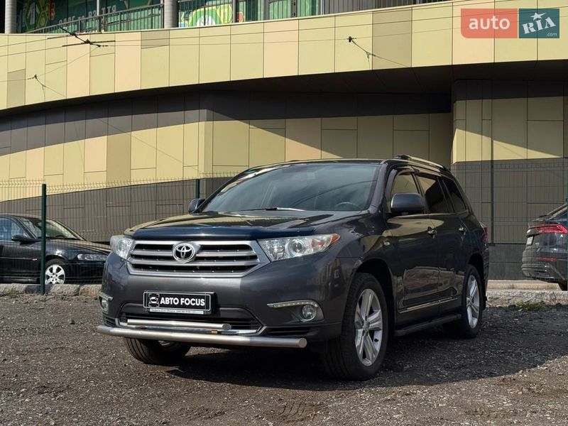Внедорожник / Кроссовер Toyota Highlander 2012 в Киеве