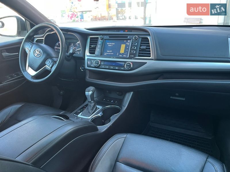 Позашляховик / Кросовер Toyota Highlander 2014 в Києві фото 12 Позашляховик / Кросовер Toyota Highlander 2014 в Києві