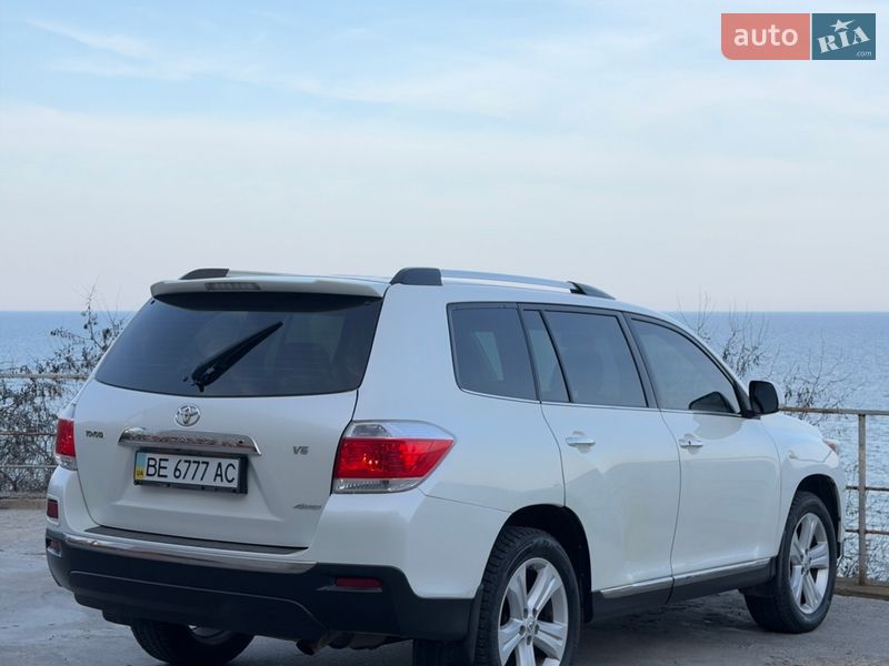 Позашляховик / Кросовер Toyota Highlander 2013 в Одесі