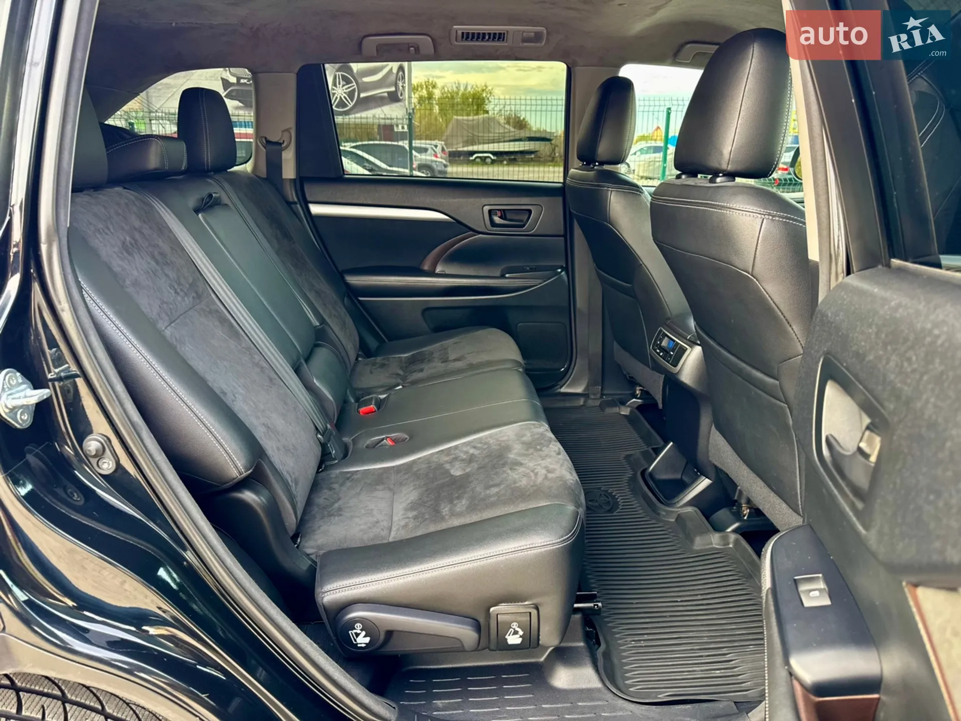 2016 Toyota Highlander - мініатюра 12