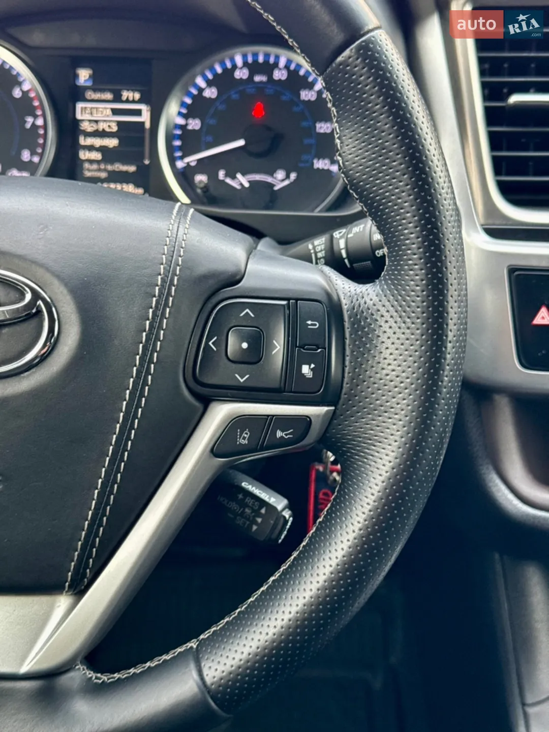 2016 Toyota Highlander - мініатюра 24