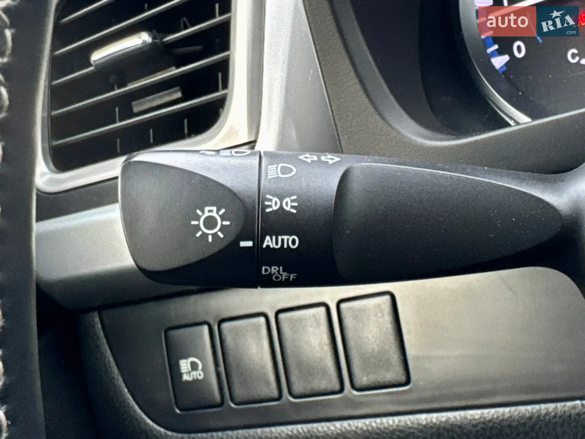 2016 Toyota Highlander - мініатюра 30