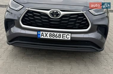 Внедорожник / Кроссовер Toyota Highlander 2023 в Харькове