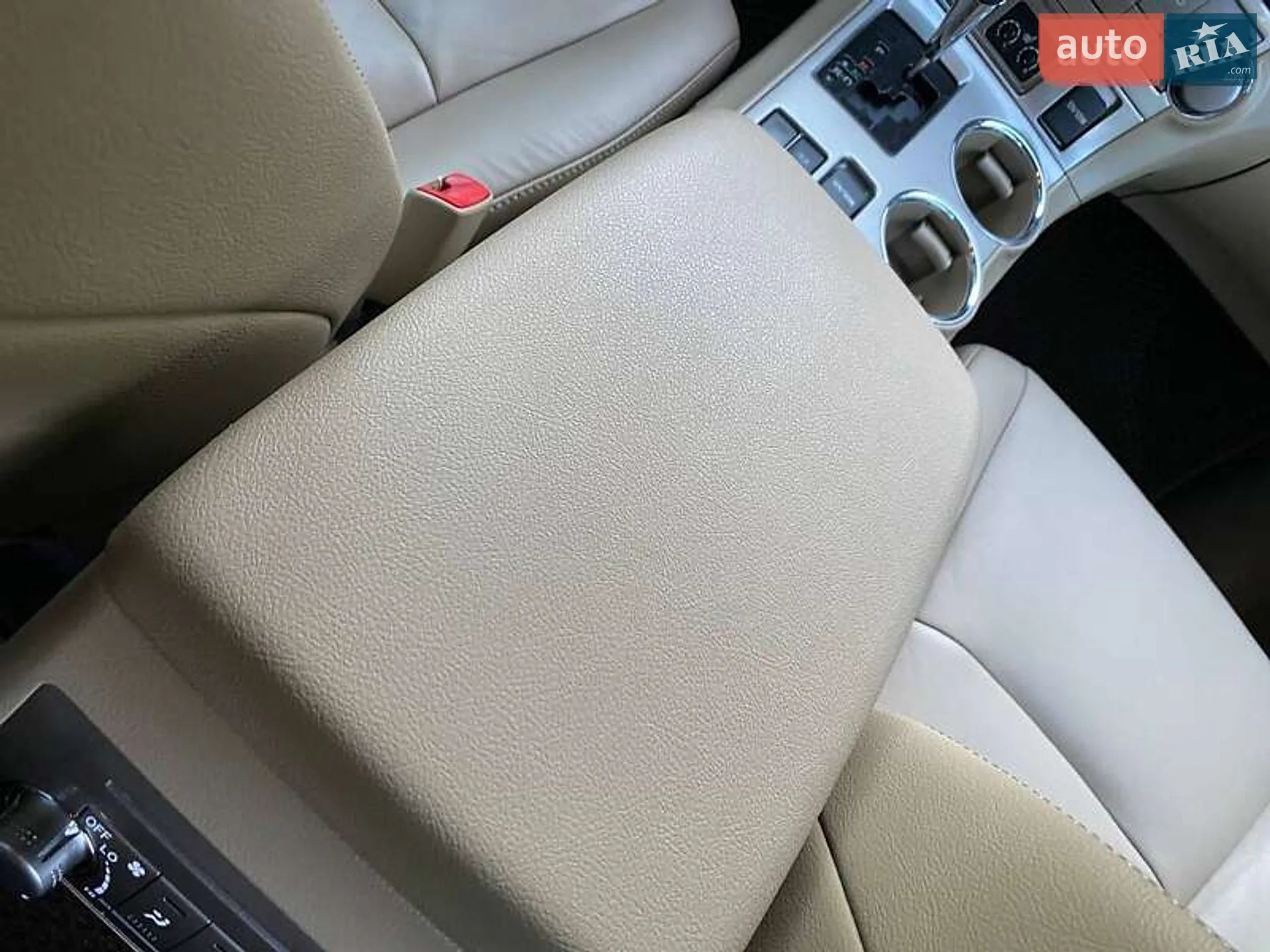 2013 Toyota Highlander - мініатюра 21