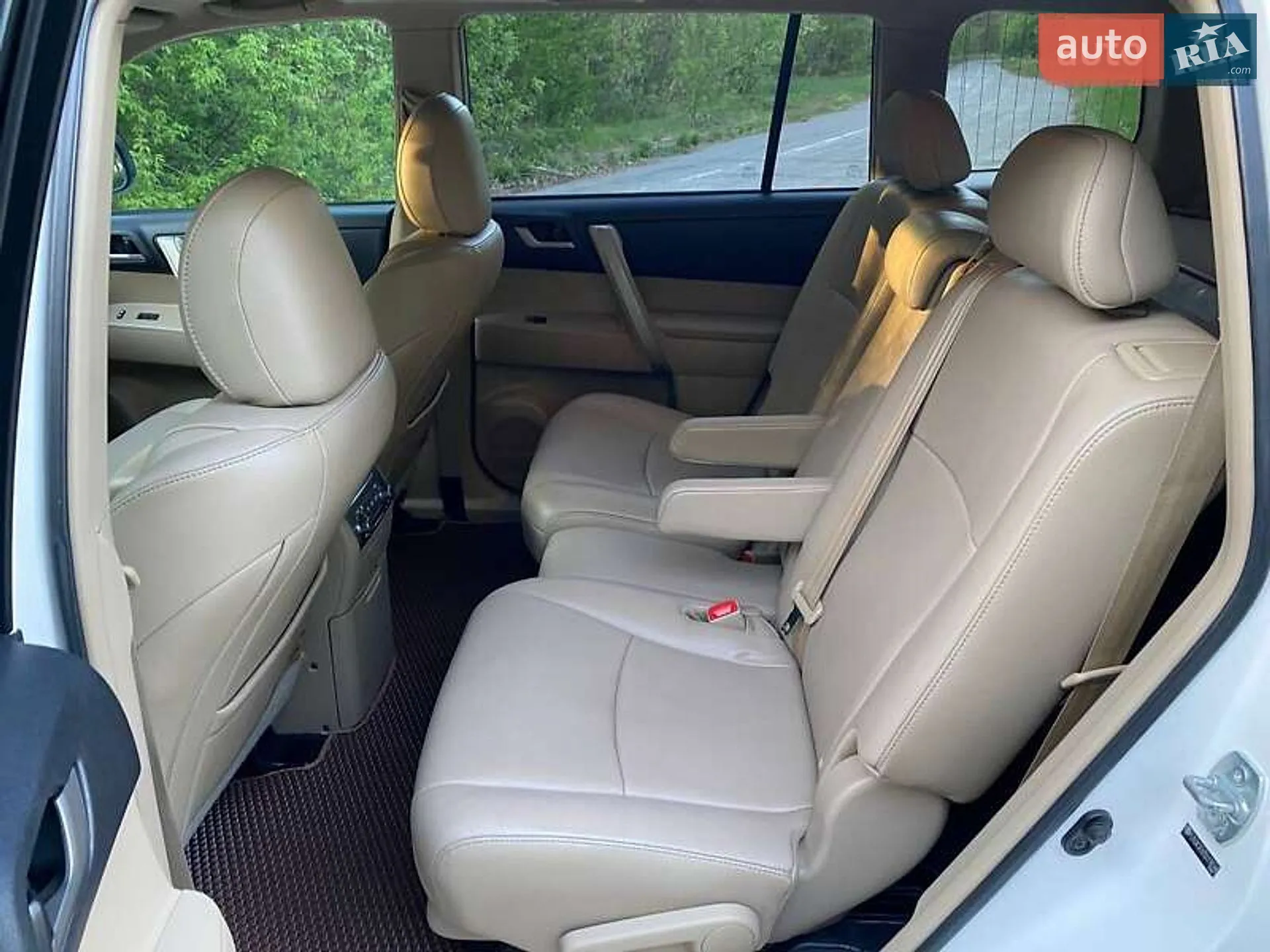 2013 Toyota Highlander - мініатюра 34