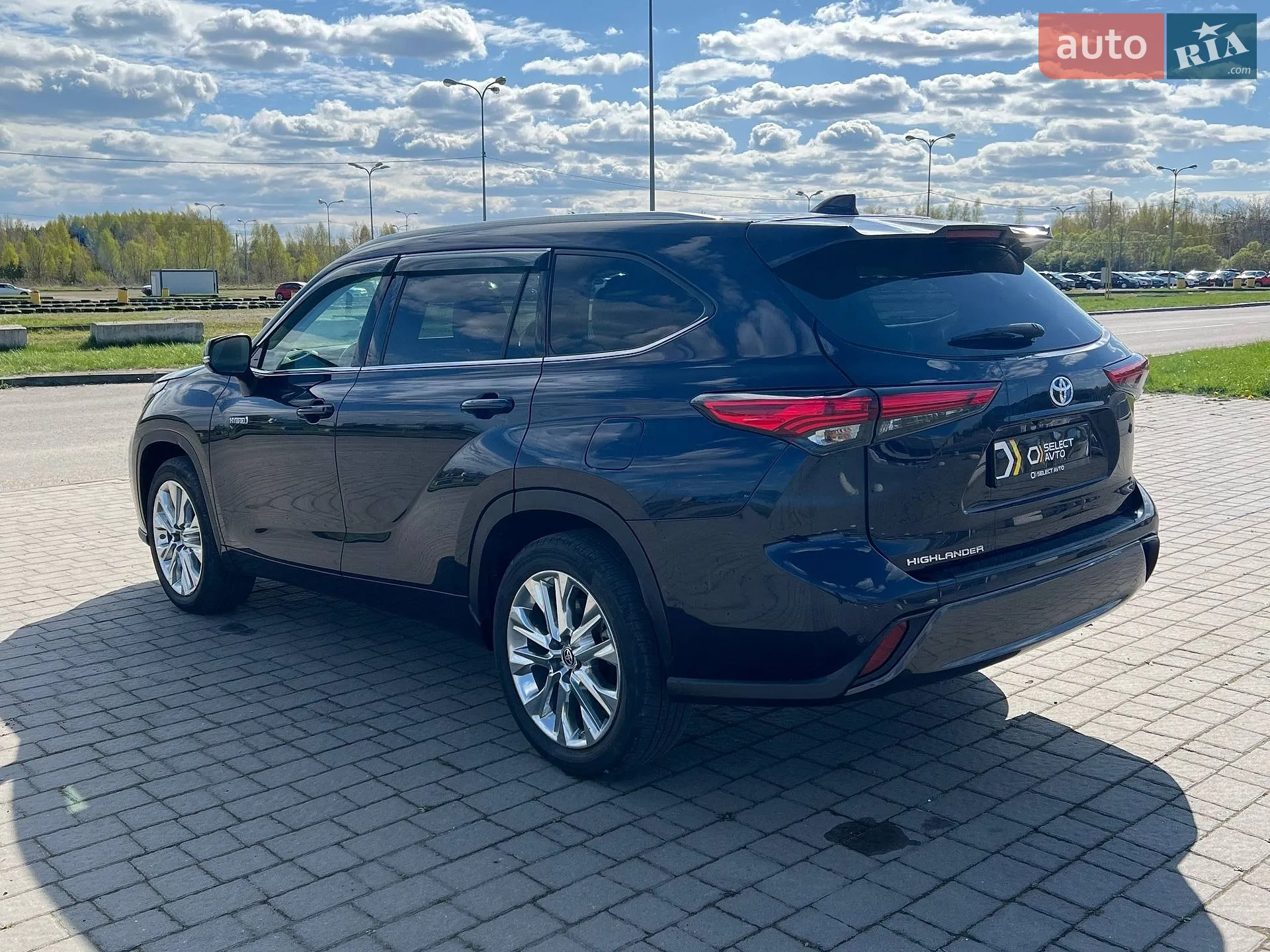 2020 Toyota Highlander - мініатюра 2
